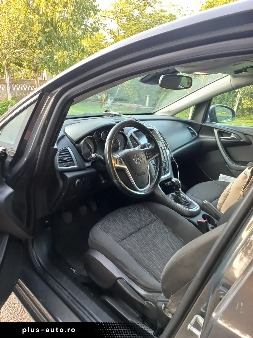 Opel Astra j