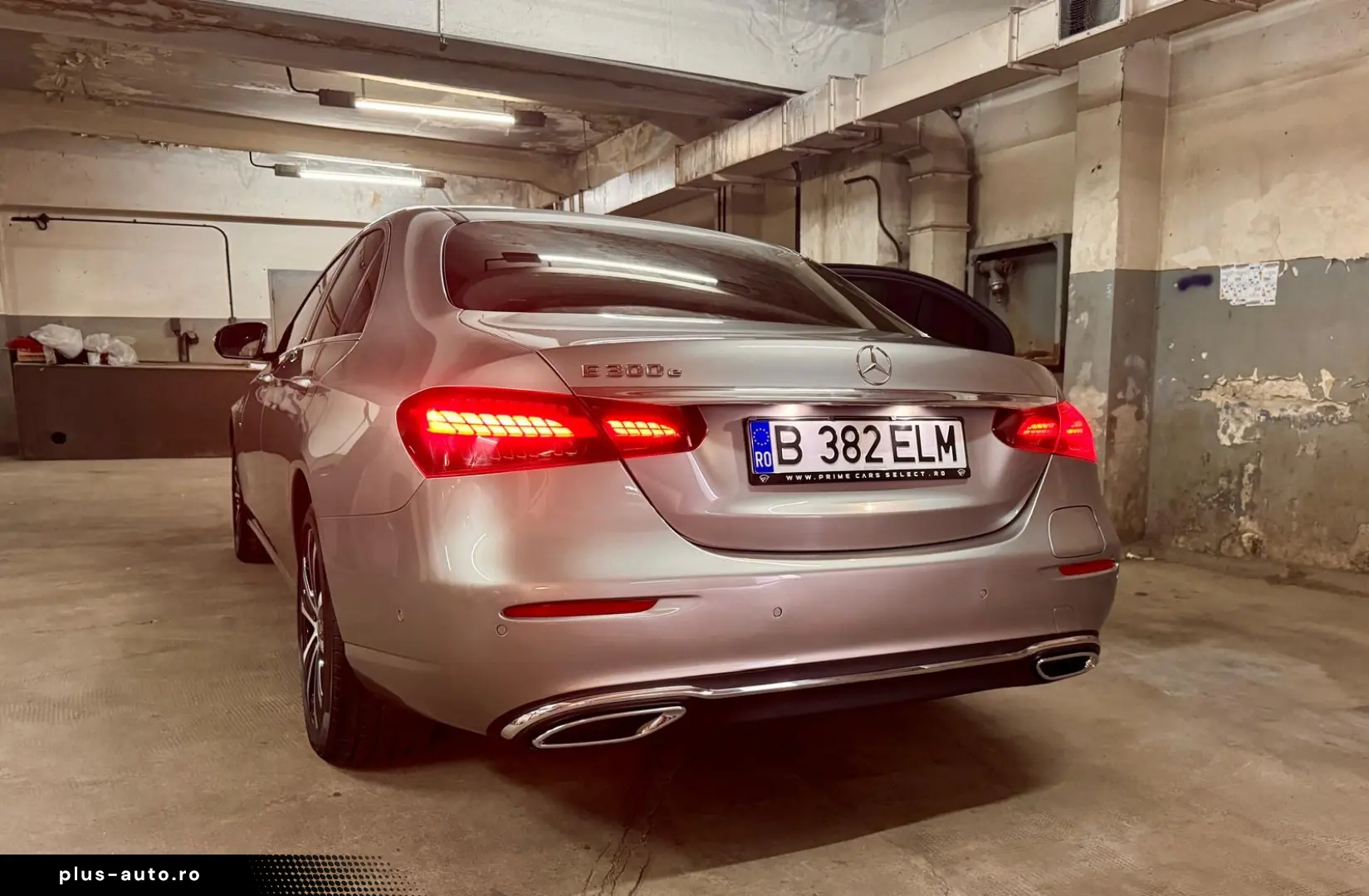 Mercedes-Benz E 300