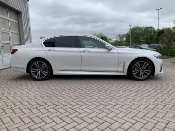 BMW 740d xDrive M Sport Limousine Standhzg TV HK GSD