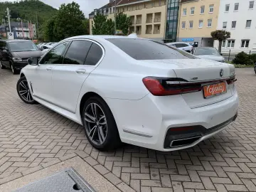 BMW 740d xDrive M Sport Limousine Standhzg TV HK GSD