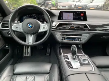 BMW 740d xDrive M Sport Limousine Standhzg TV HK GSD