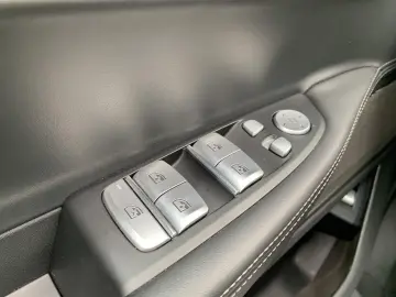 BMW 740d xDrive M Sport Limousine Standhzg TV HK GSD