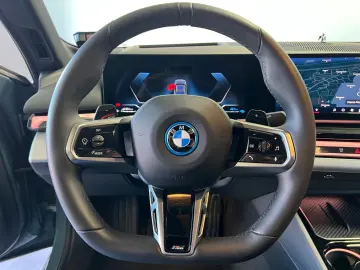 BMW 550E PRO-M-SPORT B&W AUT-ASS 360  AHK PANO