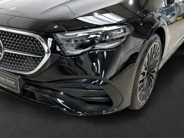 MERCEDES-BENZ E 300 e 4M AMG NIGHT Memor Pano Burm M…