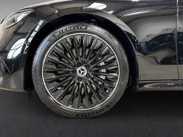 MERCEDES-BENZ E 300 e 4M AMG NIGHT Memor Pano Burm M…