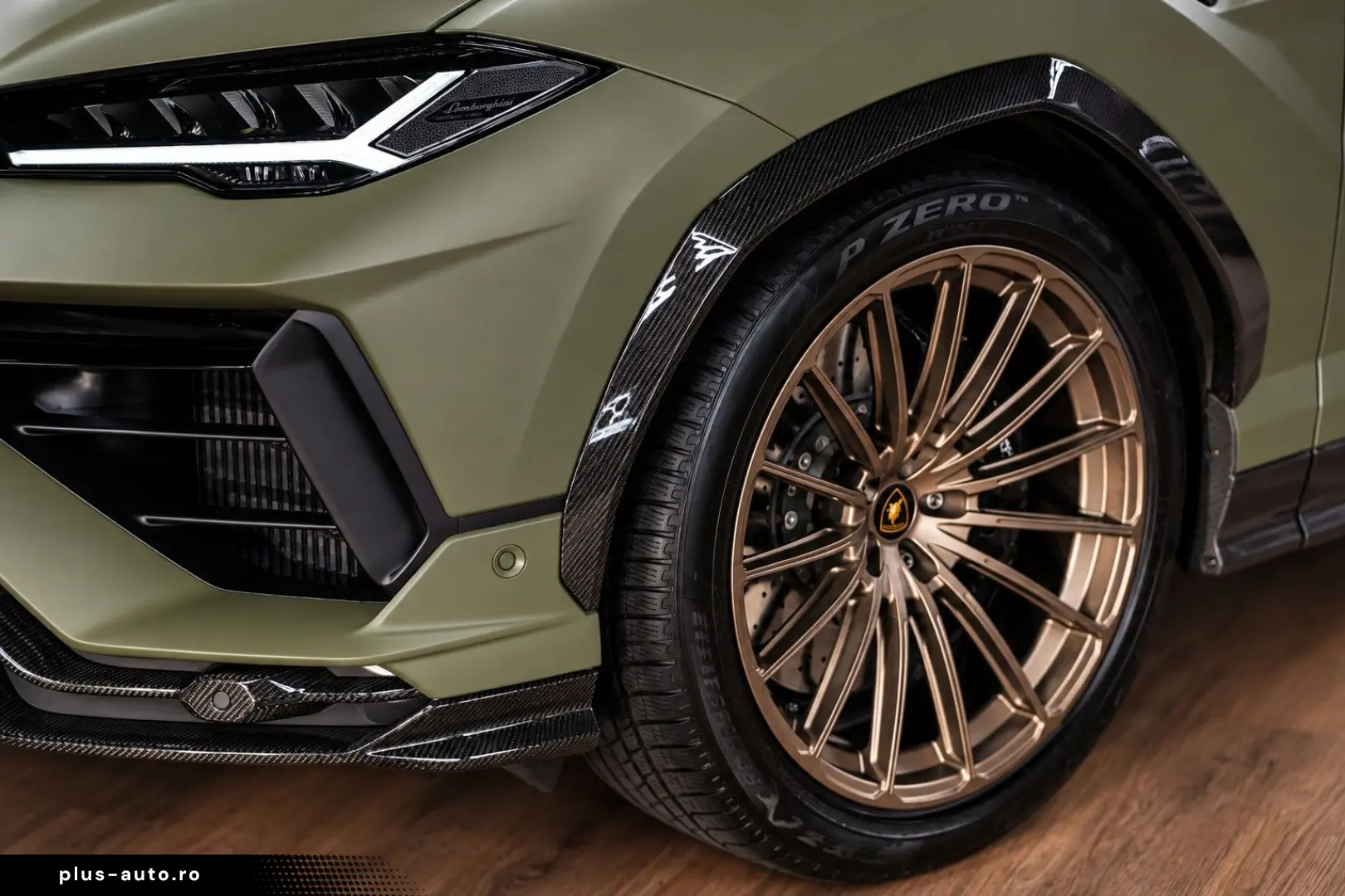LAMBORGHINI Urus Performante  Carbon Akrapovic Alcantara B&O