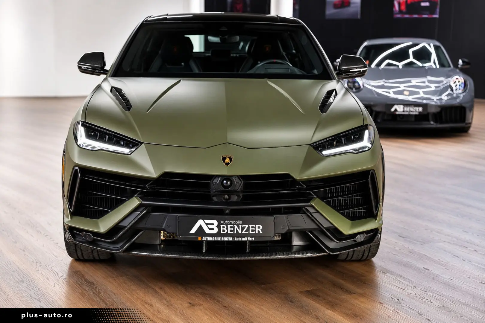 LAMBORGHINI Urus Performante  Carbon Akrapovic Alcantara B&O