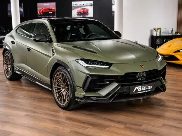 LAMBORGHINI Urus Performante  Carbon Akrapovic Alcantara B&O