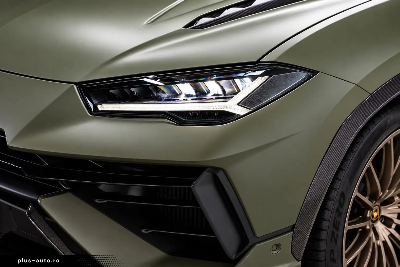 LAMBORGHINI Urus Performante  Carbon Akrapovic Alcantara B&O