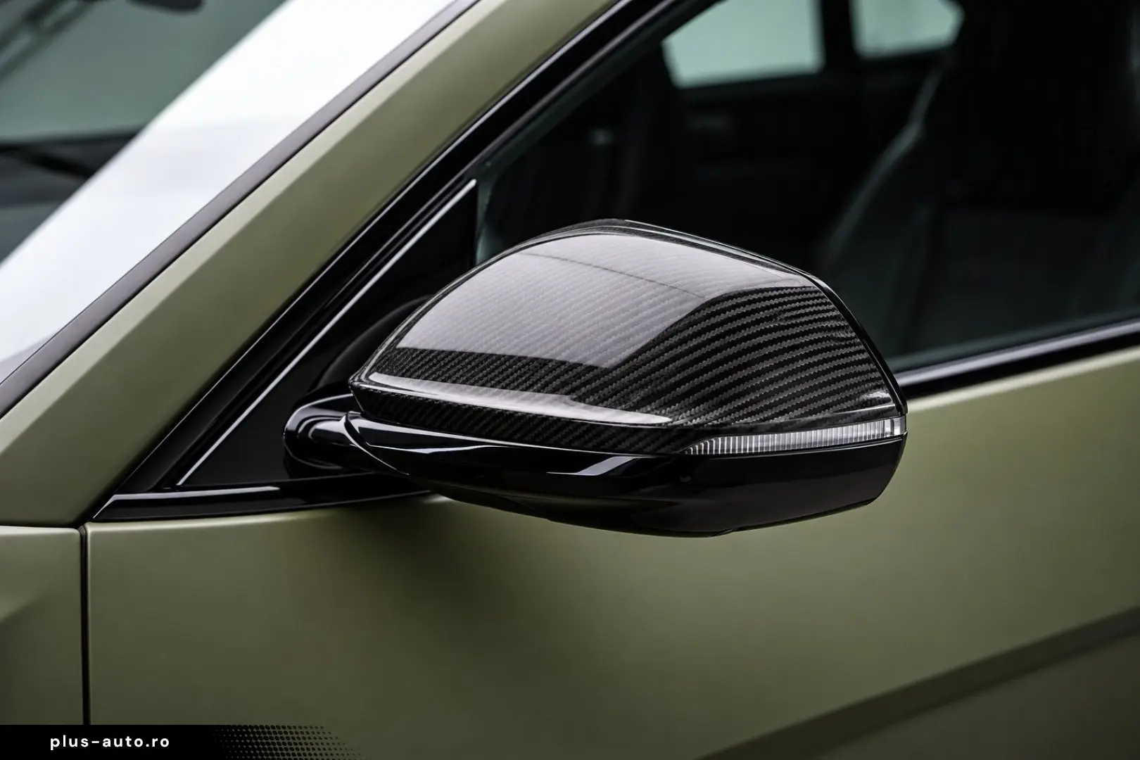 LAMBORGHINI Urus Performante  Carbon Akrapovic Alcantara B&O