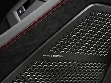 LAMBORGHINI Urus Performante  Carbon Akrapovic Alcantara B&O