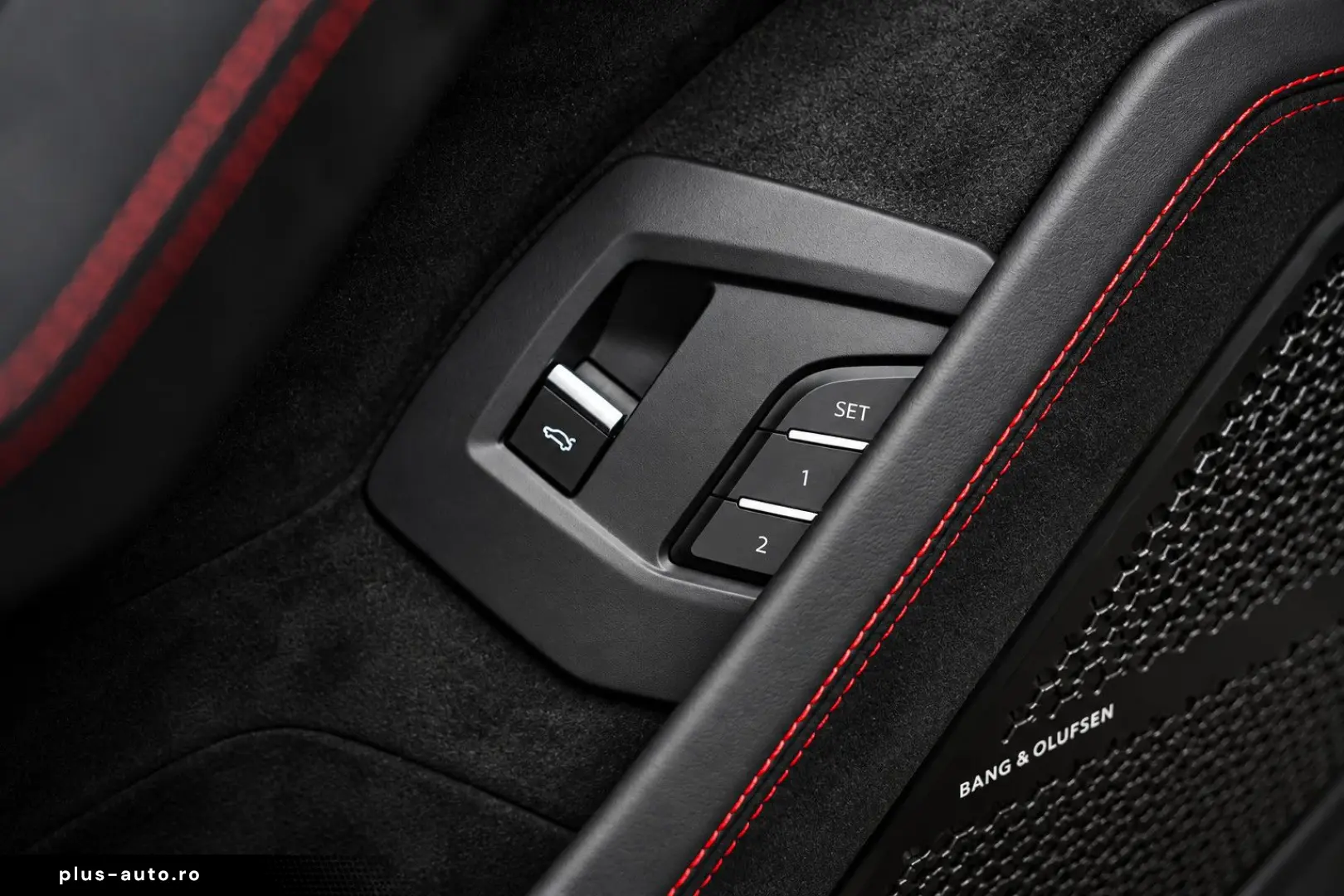 LAMBORGHINI Urus Performante  Carbon Akrapovic Alcantara B&O