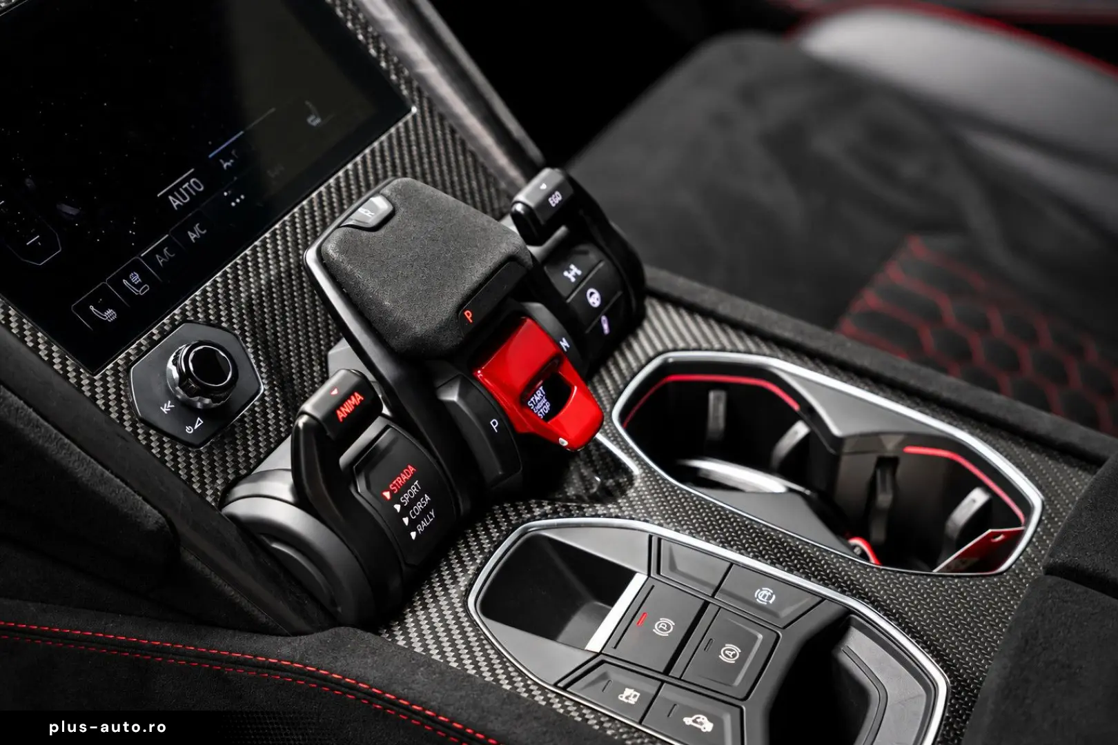 LAMBORGHINI Urus Performante  Carbon Akrapovic Alcantara B&O