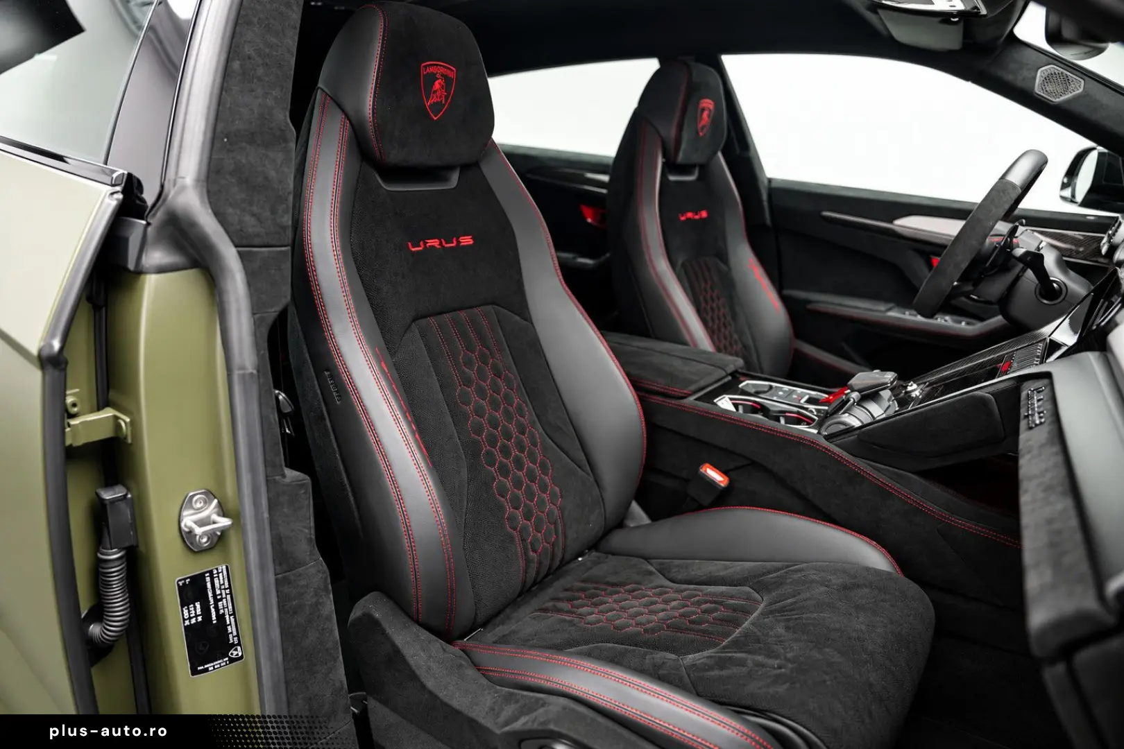LAMBORGHINI Urus Performante  Carbon Akrapovic Alcantara B&O