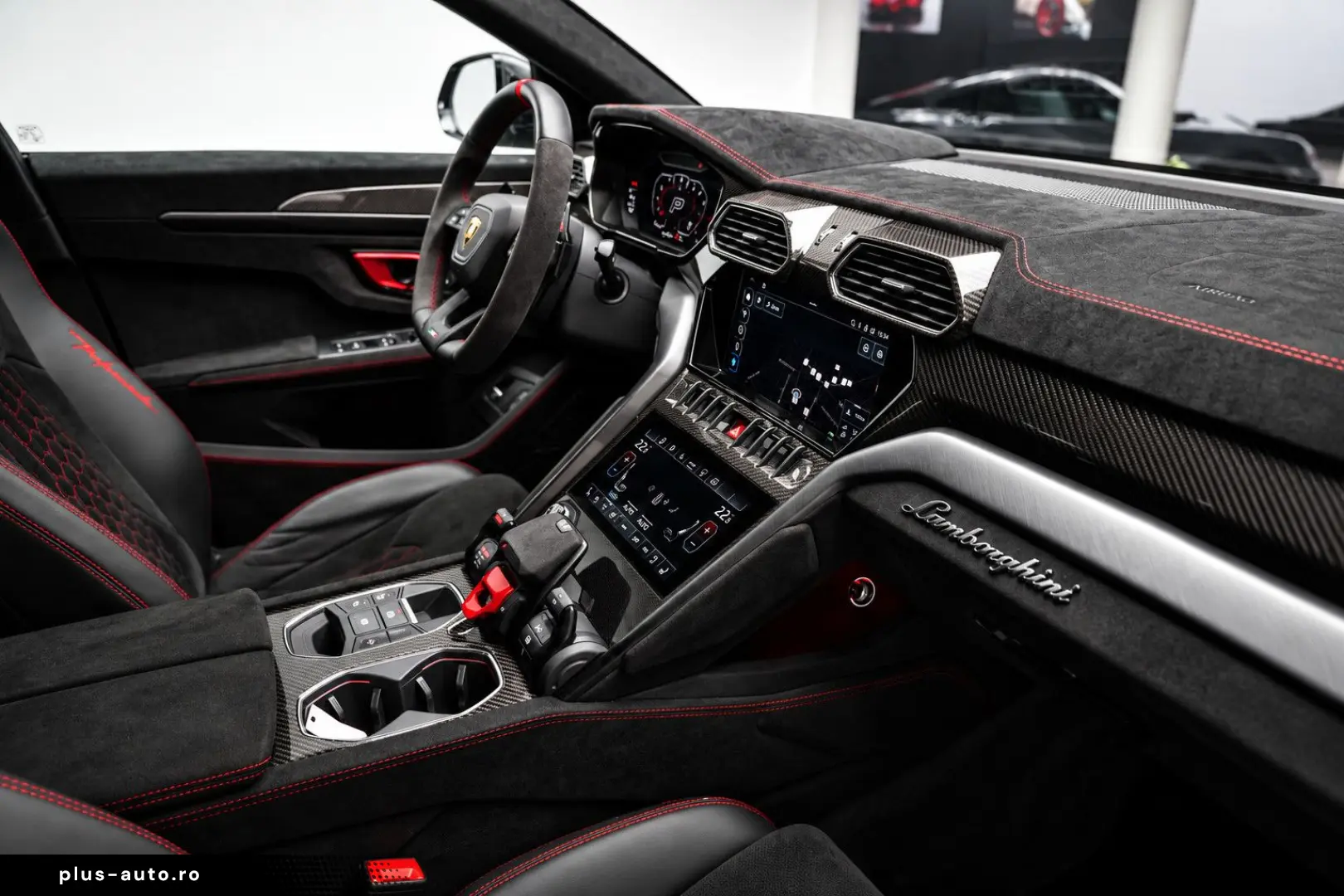 LAMBORGHINI Urus Performante  Carbon Akrapovic Alcantara B&O