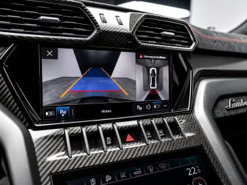 LAMBORGHINI Urus Performante  Carbon Akrapovic Alcantara B&O