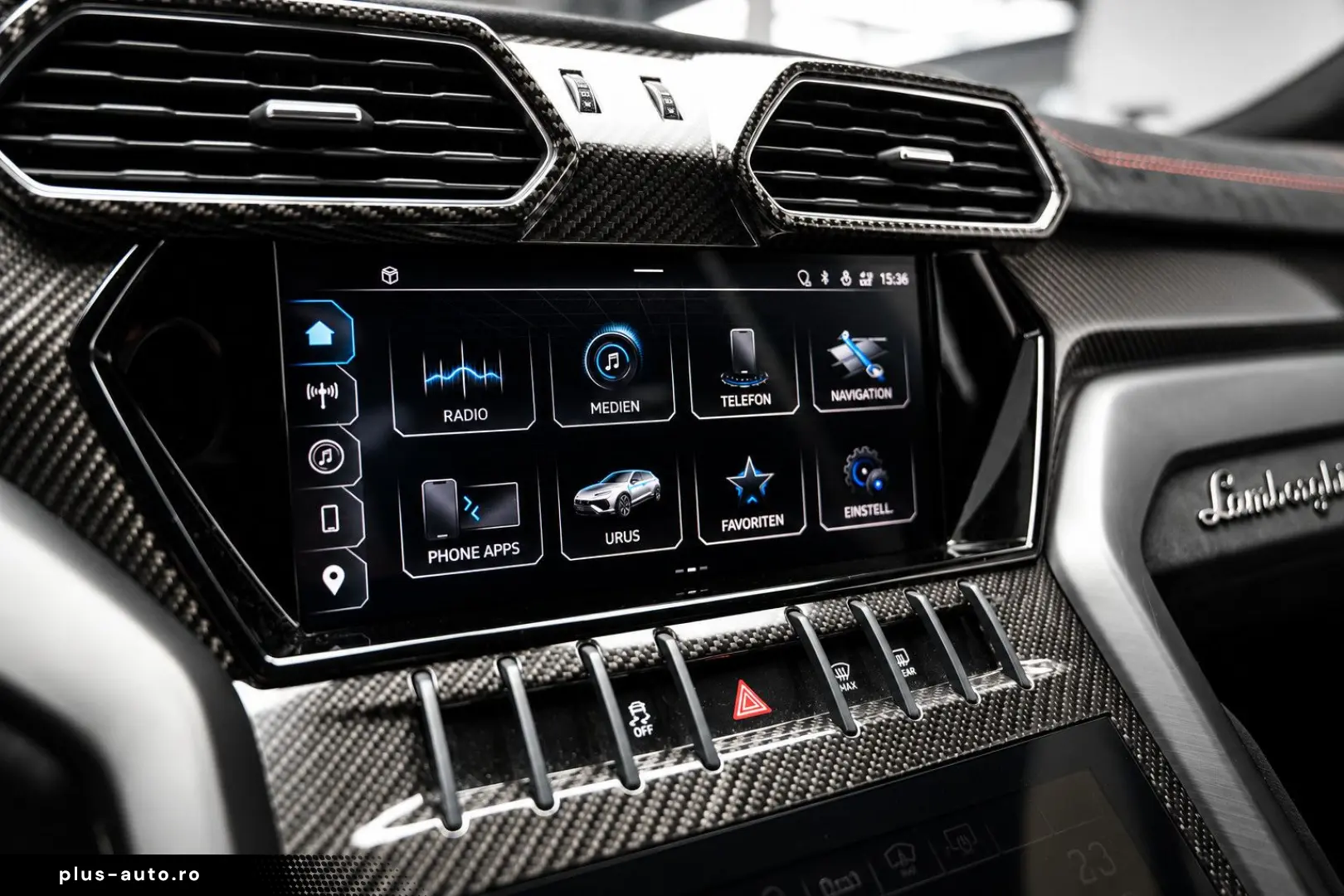 LAMBORGHINI Urus Performante  Carbon Akrapovic Alcantara B&O