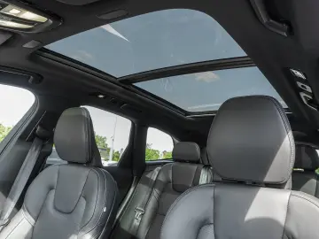VOLVO XC60 T8 AWD Black Edition Ultra Plug-in Hybrid