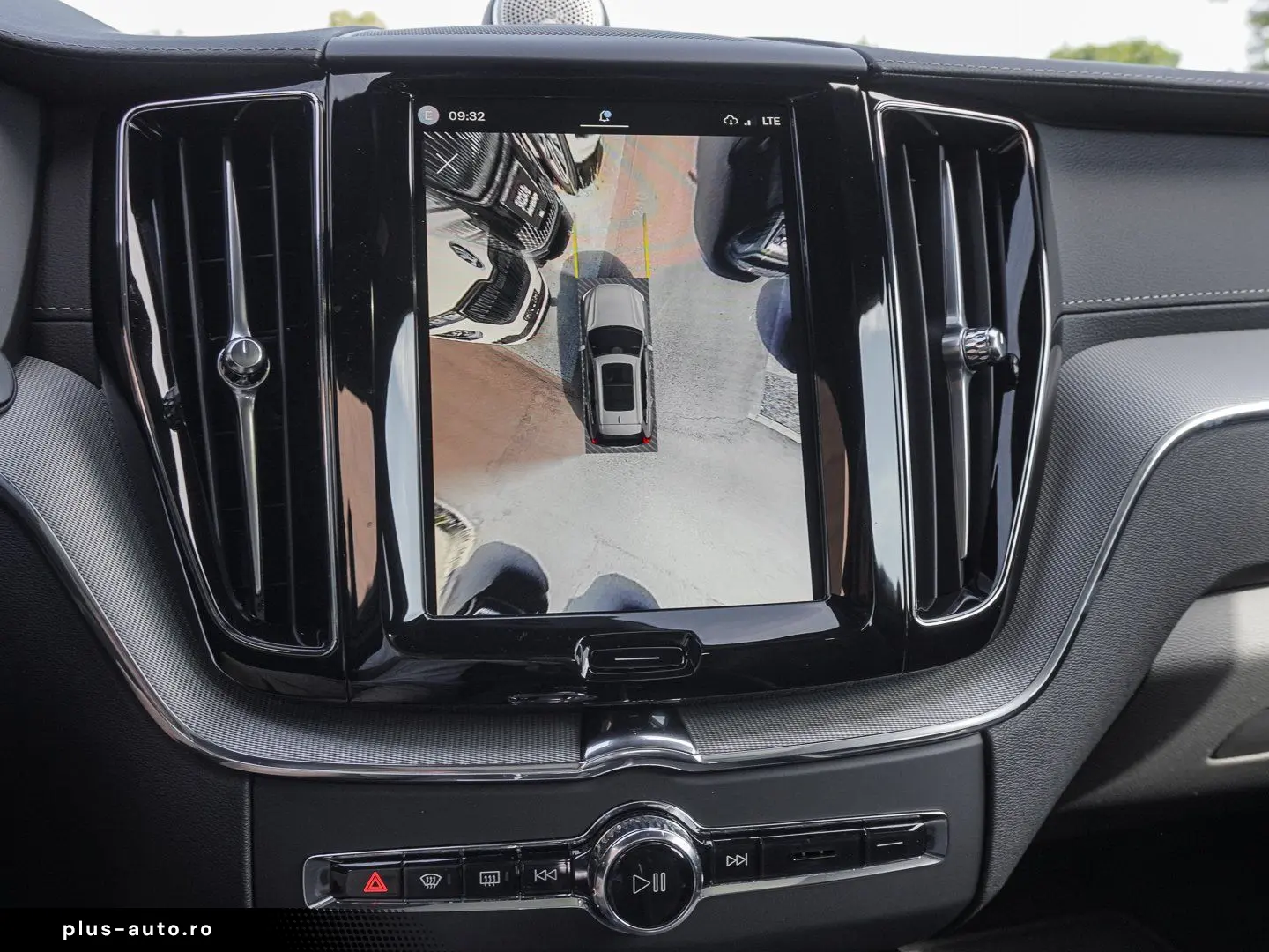 VOLVO XC60 T8 AWD Black Edition Ultra Plug-in Hybrid