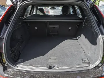 VOLVO XC60 T8 AWD Black Edition Ultra Plug-in Hybrid