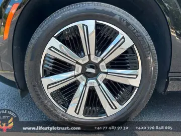 CADILLAC Escalade IQ LUXURY 1 -2025- € 96.900 T1