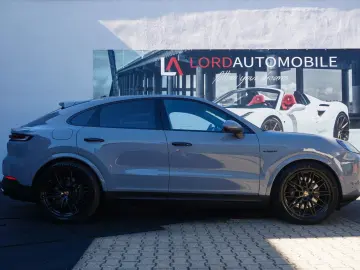 PORSCHE Cayenne Coupe E-Hybrid Arktikgrau 18Wege Sitze