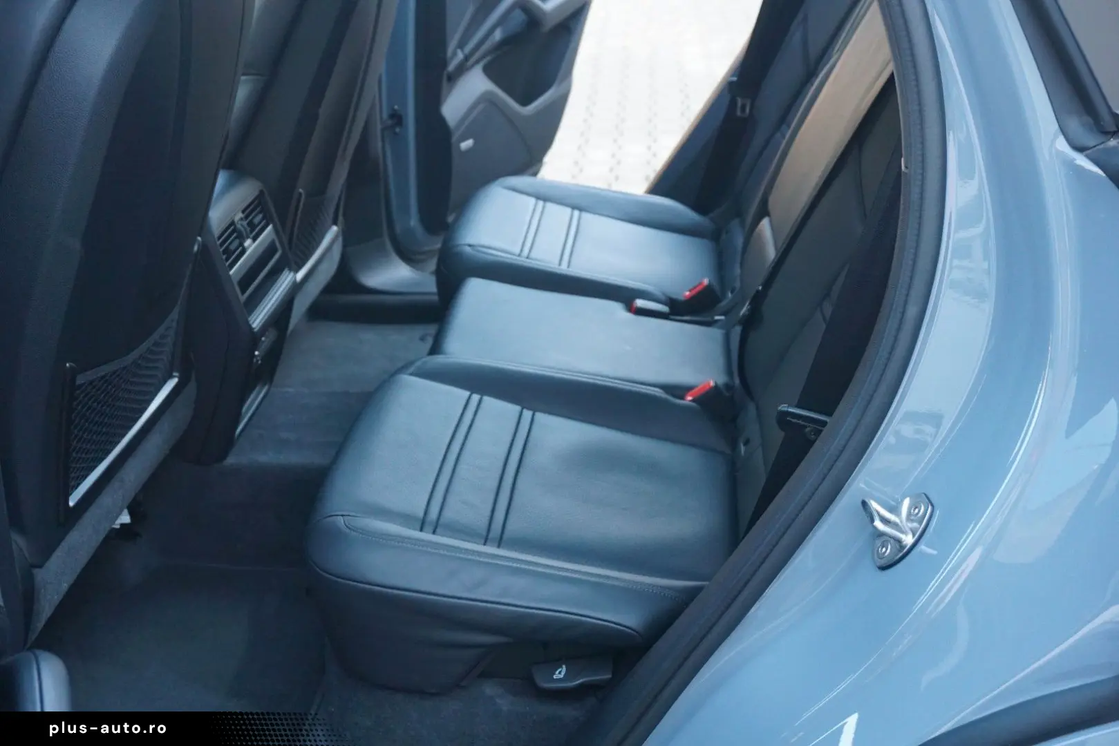 PORSCHE Cayenne Coupe E-Hybrid Arktikgrau 18Wege Sitze