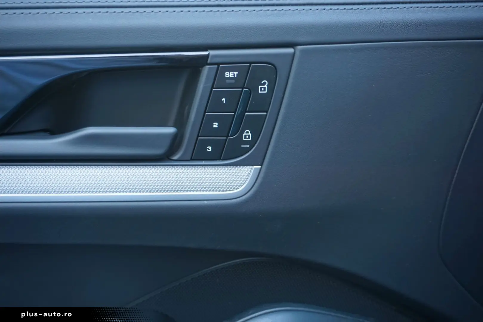 PORSCHE Cayenne Coupe E-Hybrid Arktikgrau 18Wege Sitze