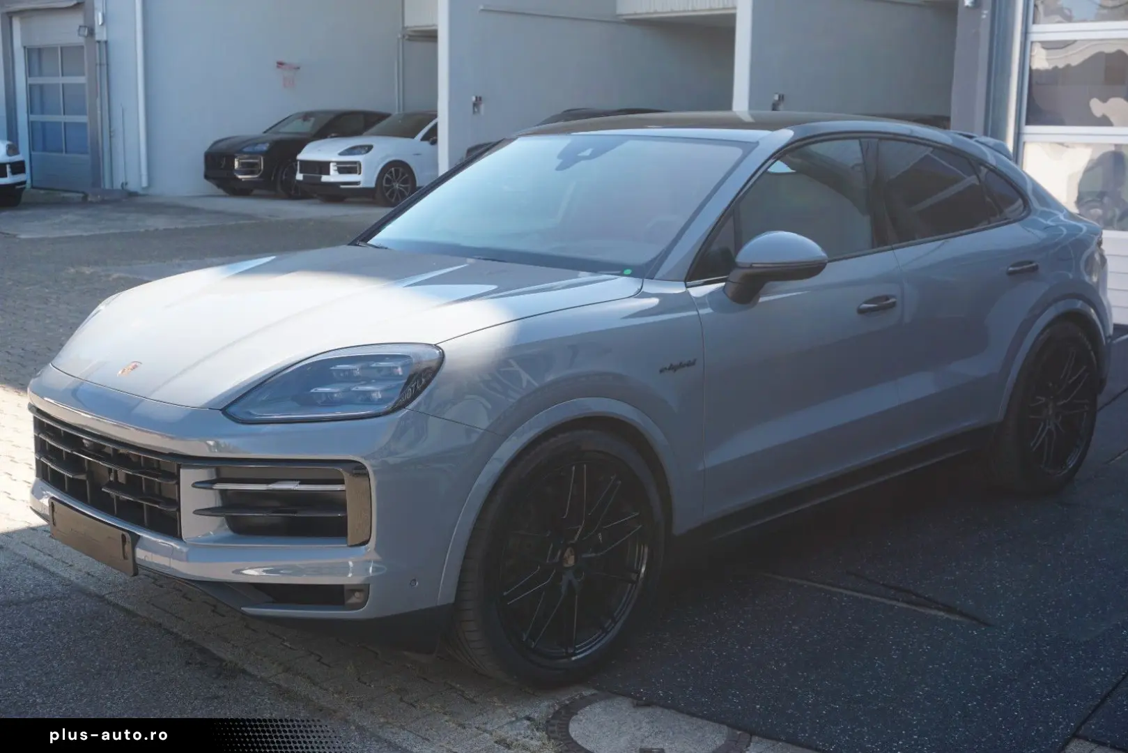 PORSCHE Cayenne Coupe E-Hybrid Arktikgrau 18Wege Sitze