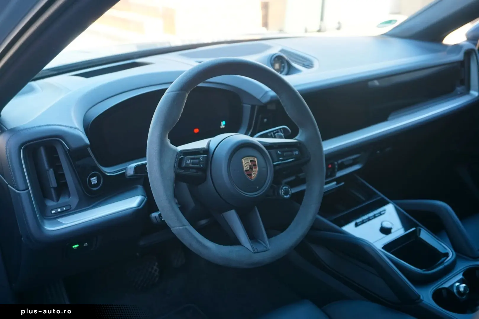 PORSCHE Cayenne Coupe E-Hybrid Arktikgrau 18Wege Sitze