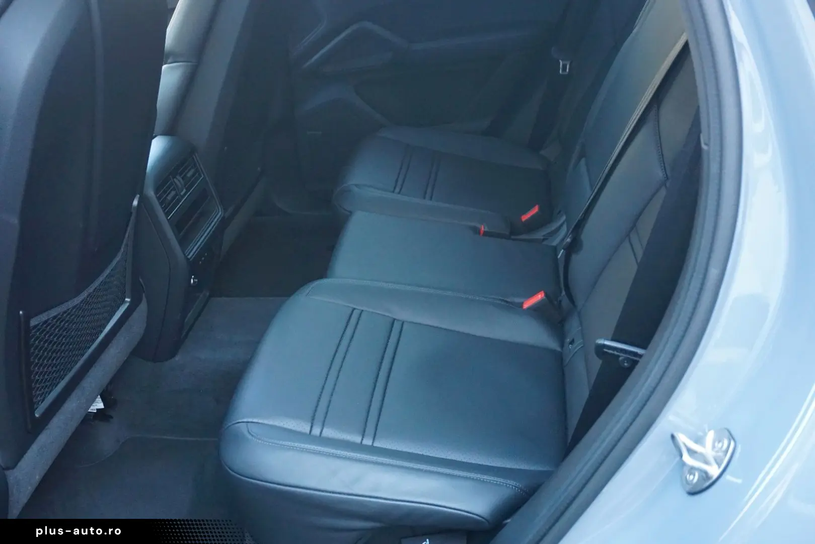 PORSCHE Cayenne Coupe E-Hybrid Arktikgrau 18Wege Sitze