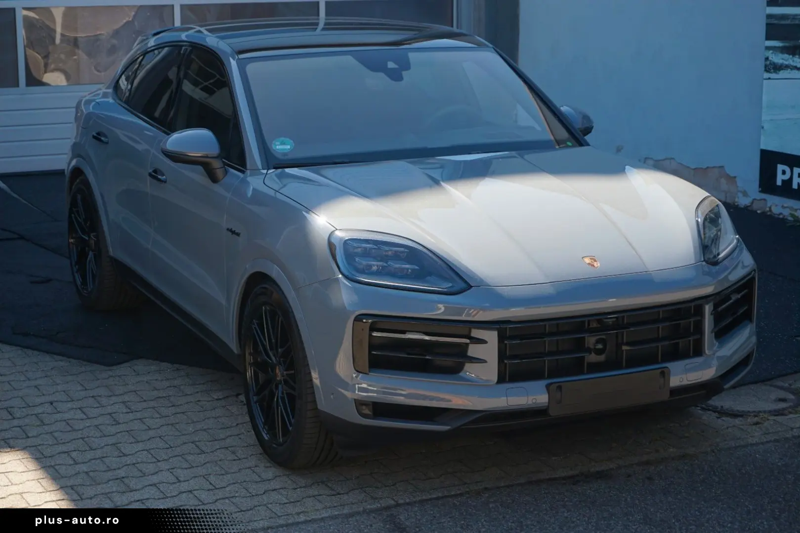 PORSCHE Cayenne Coupe E-Hybrid Arktikgrau 18Wege Sitze