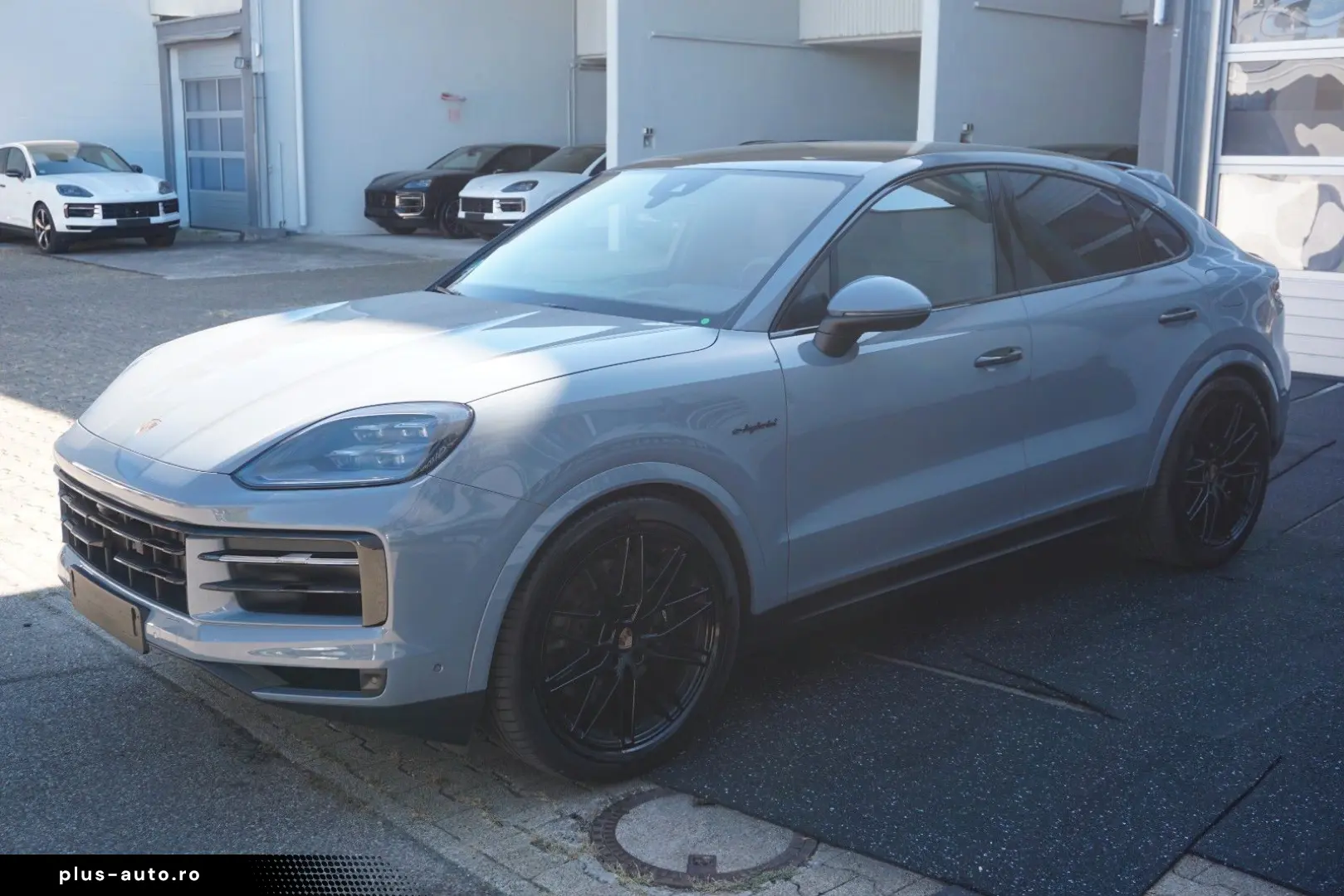 PORSCHE Cayenne Coupe E-Hybrid Arktikgrau 18Wege Sitze