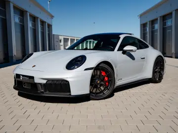 PORSCHE 992.2 Carrera 4 GTS   Carbon Ext   18-W   Lift