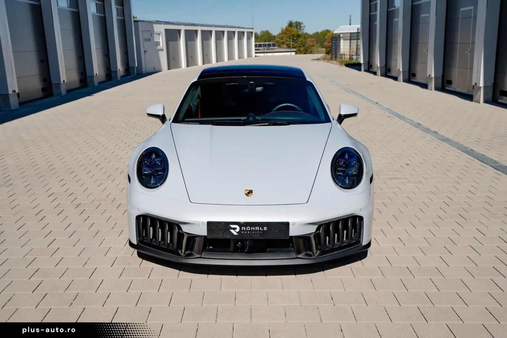 PORSCHE 992.2 Carrera 4 GTS   Carbon Ext   18-W   Lift