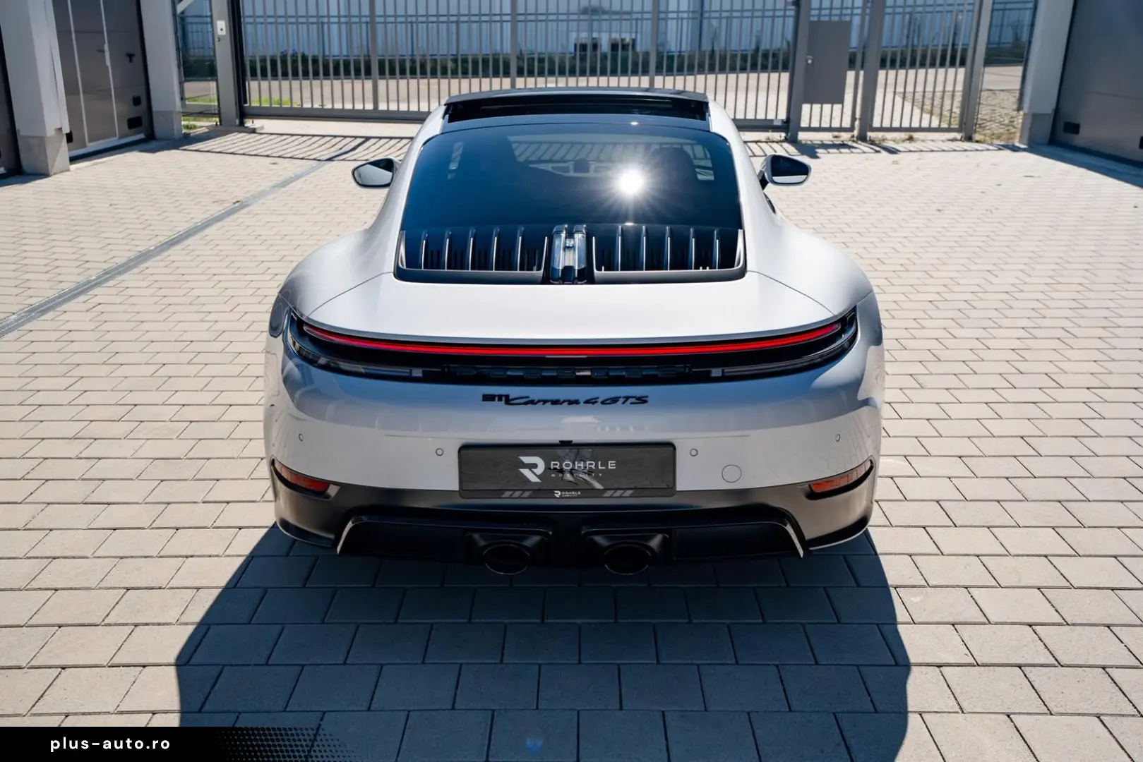PORSCHE 992.2 Carrera 4 GTS   Carbon Ext   18-W   Lift