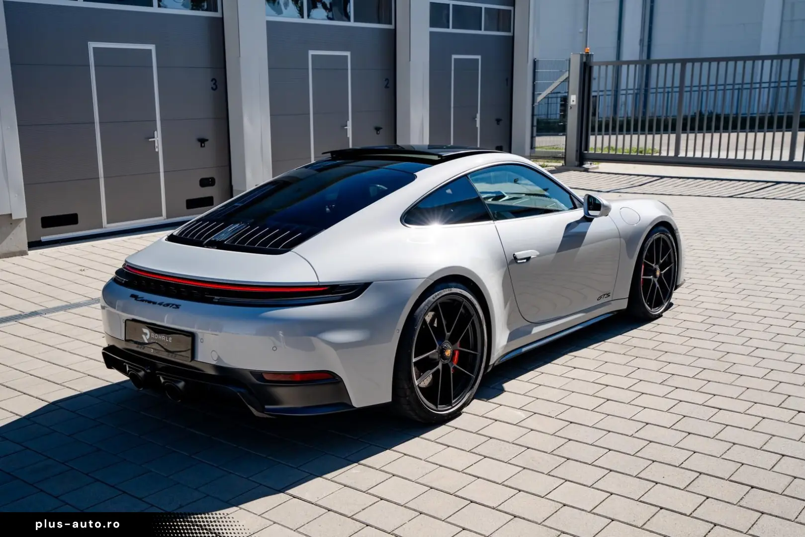 PORSCHE 992.2 Carrera 4 GTS   Carbon Ext   18-W   Lift