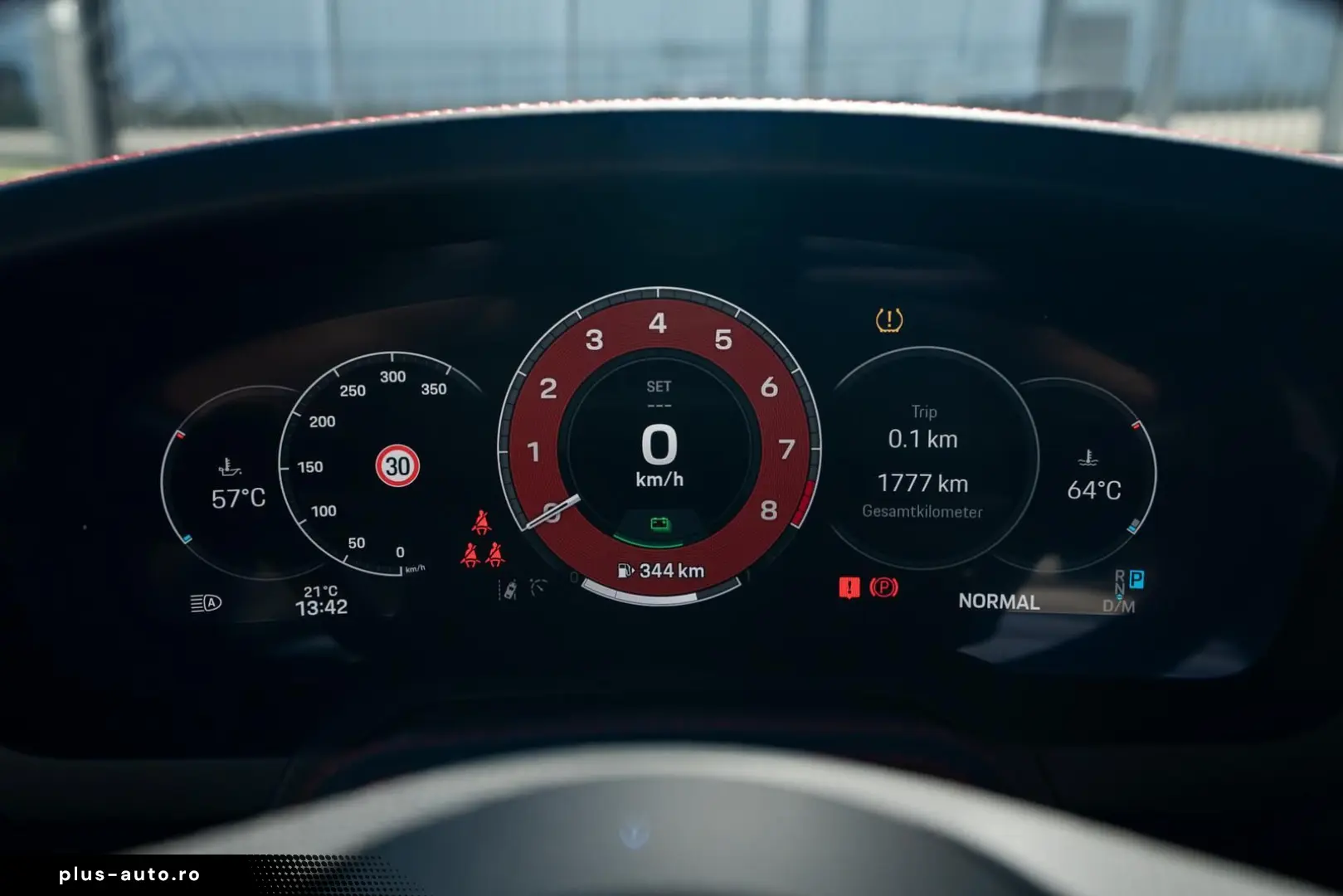PORSCHE 992.2 Carrera 4 GTS   Carbon Ext   18-W   Lift