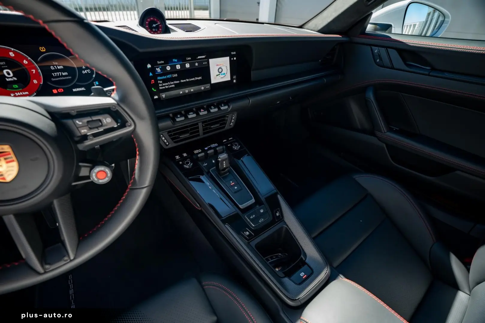 PORSCHE 992.2 Carrera 4 GTS   Carbon Ext   18-W   Lift