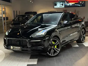 PORSCHE Cayenne Coupe E-Hybrid Platinum Edition HuD