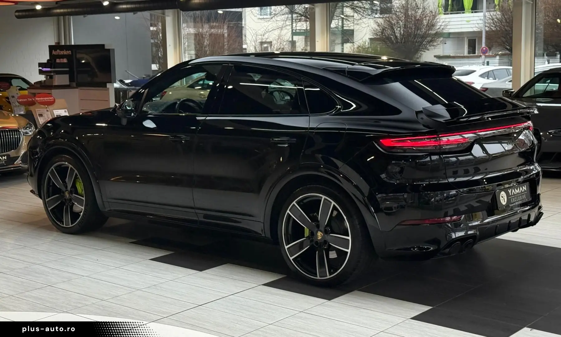 PORSCHE Cayenne Coupe E-Hybrid Platinum Edition HuD