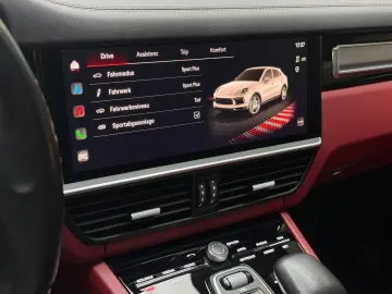 PORSCHE Cayenne Coupe E-Hybrid Platinum Edition HuD