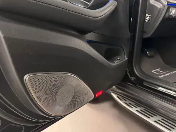 MERCEDES-BENZ GLS 63 S AMG 612HP Black Edition Burmester 3D