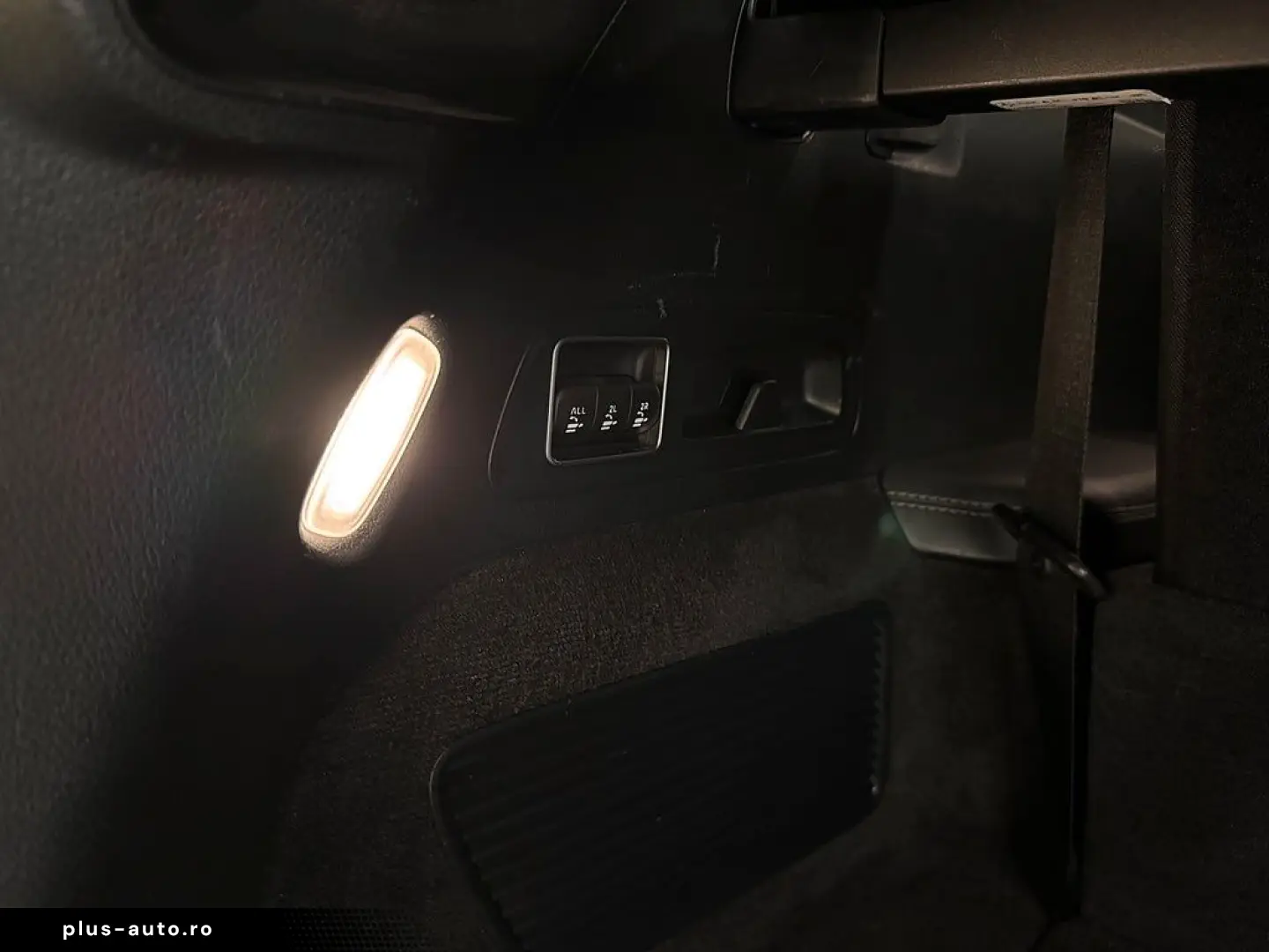 MERCEDES-BENZ GLS 63 S AMG 612HP Black Edition Burmester 3D