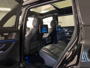 MERCEDES-BENZ GLS 63 S AMG 612HP Black Edition Burmester 3D