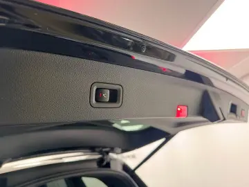 MERCEDES-BENZ GLS 63 S AMG 612HP Black Edition Burmester 3D