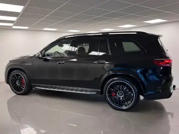 MERCEDES-BENZ GLS 63 S AMG 612HP Black Edition Burmester 3D