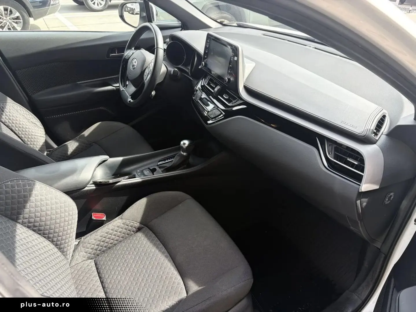 Toyota C-HR 1.8 Hsd Core