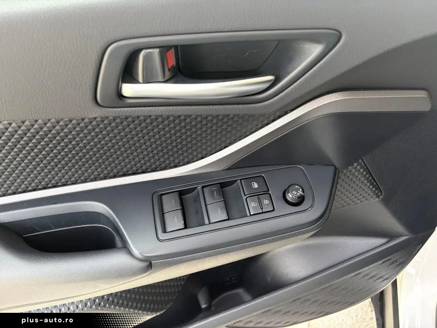 Toyota C-HR 1.8 Hsd Core