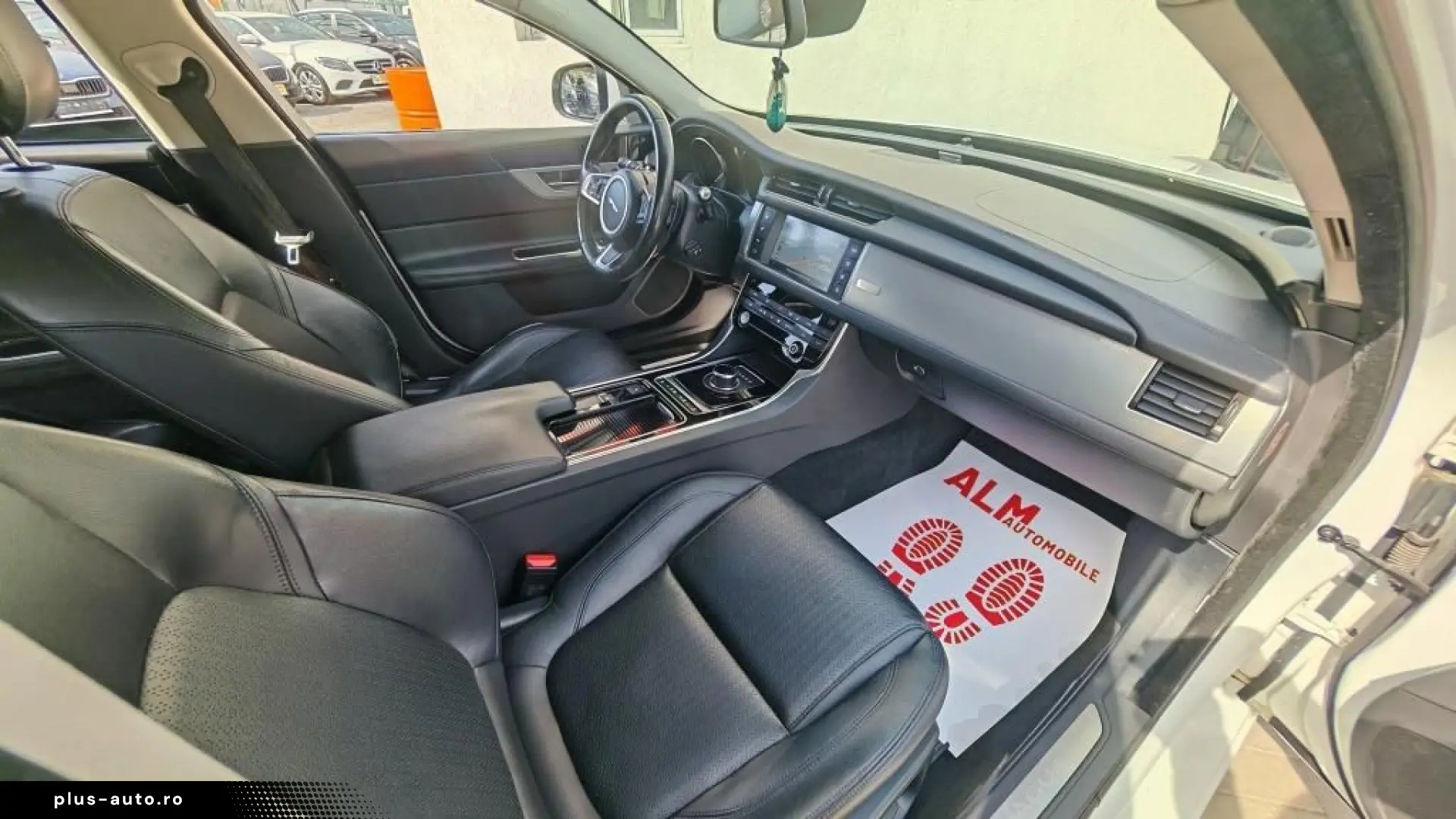 Jaguar XF 2018 Diesel Automat - Rate   Credit   Garantie